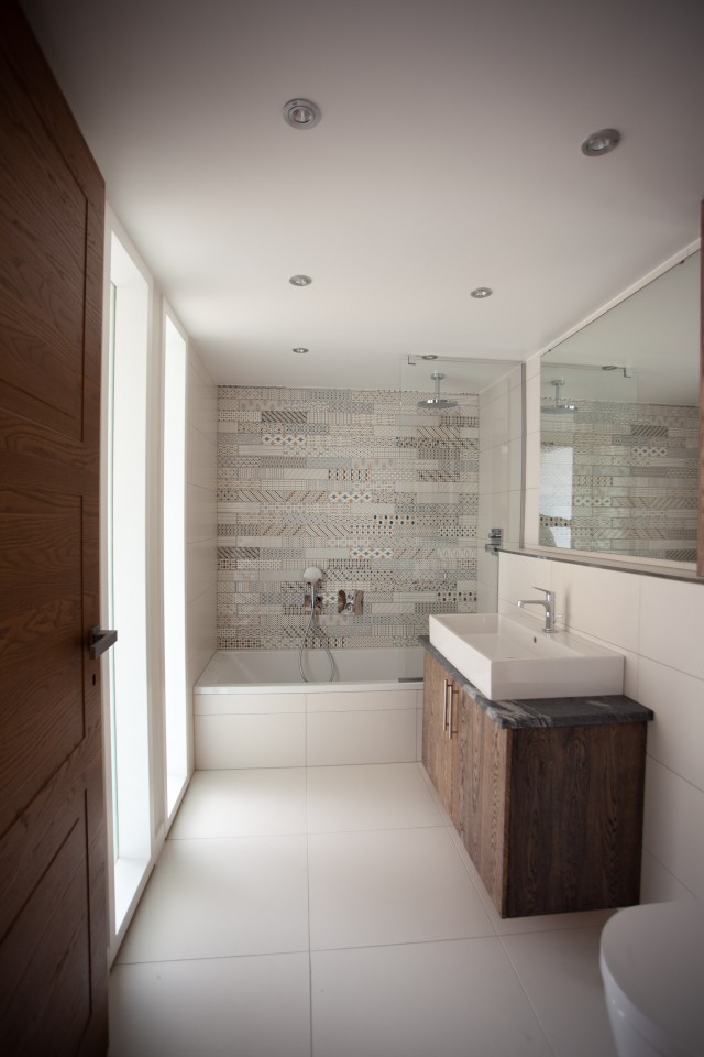 Interior bathroom frosted windows